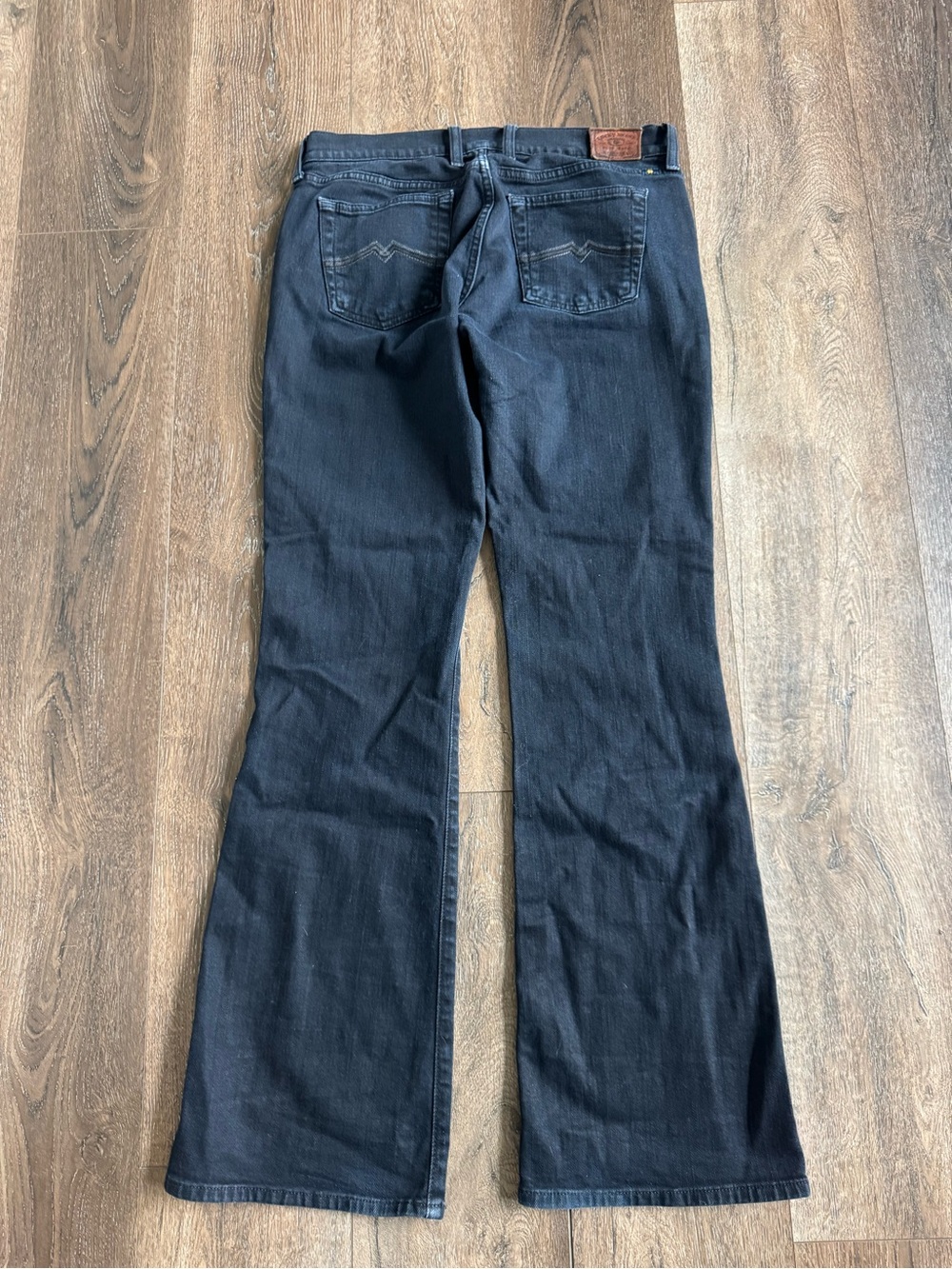 Lucky Brand Black Flare Low Rise Y2K jeans Women’s Size 28 - Picture 8 of 10